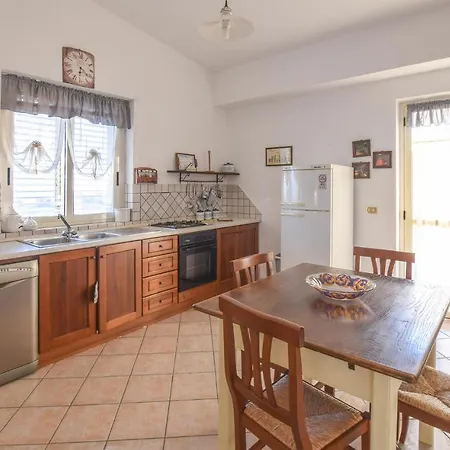 Awesome In With 3 Bedrooms * Camini