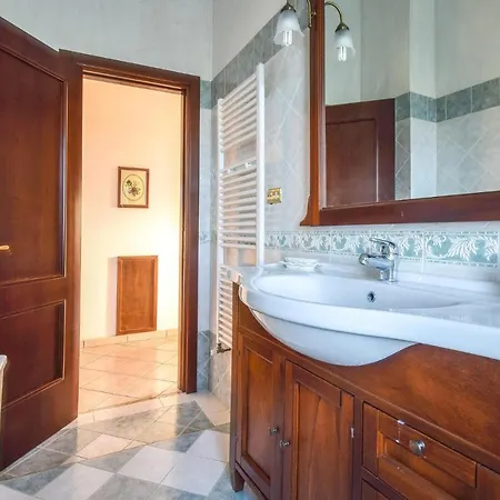 דירה Awesome In With 3 Bedrooms
